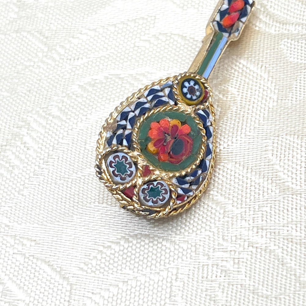 Vintage Italian Micro Mosaic Millefiori Mandolin Guitar Music Brooch - Picture 2 of 7